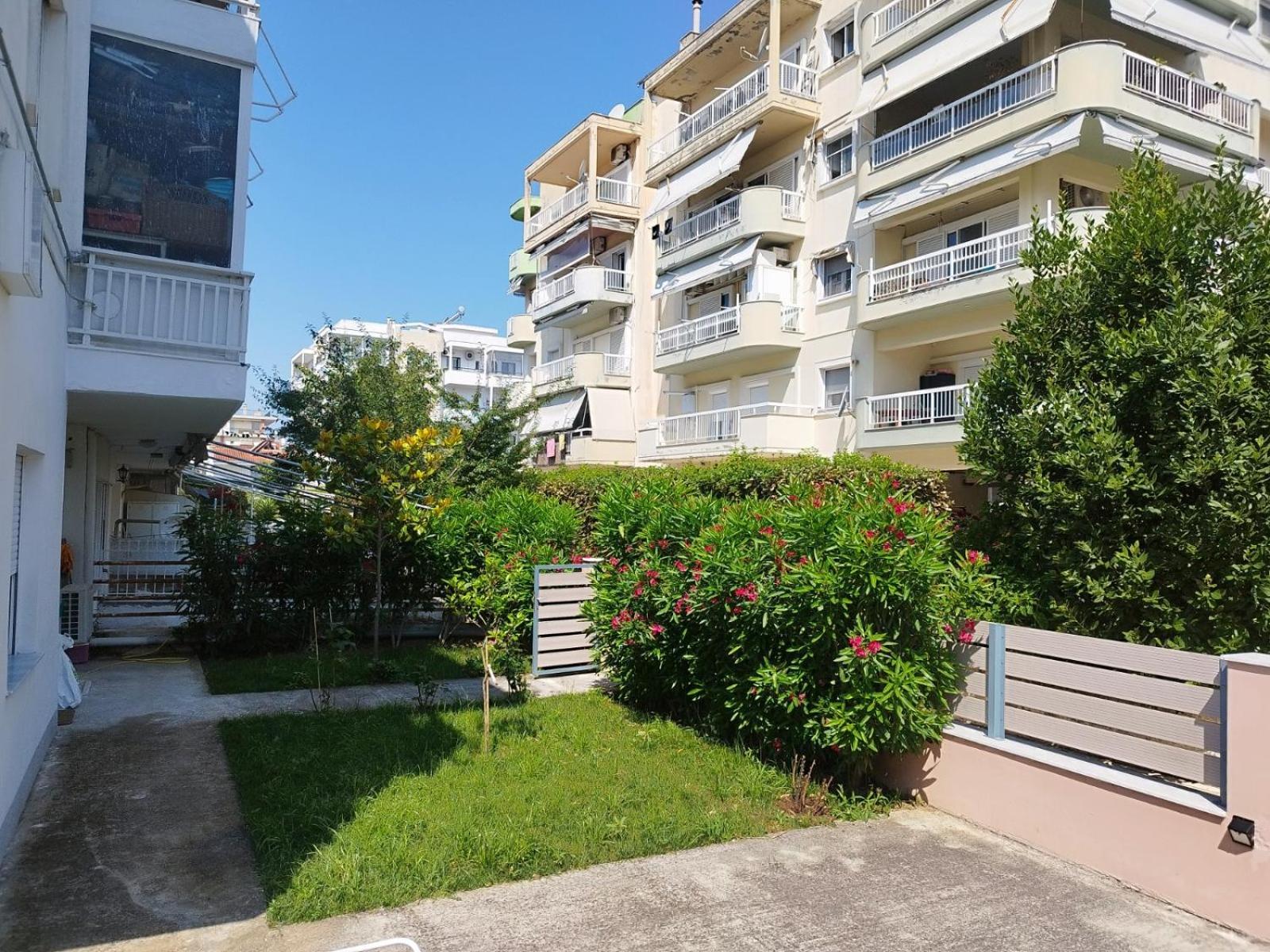 Renovated Apartment With Garden And Parking Space Peraía Zewnętrze zdjęcie